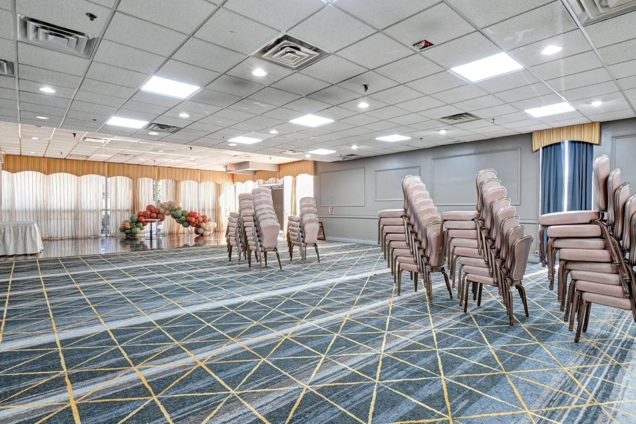 Holiday Inn - Piscataway - Somerset By Ihg Exterior foto
